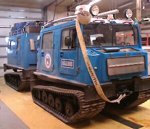 Large over snow Antarctic track vehicle