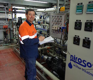 Expeditioner completing obs on the RO plant