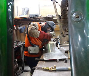 Expeditioner in the workshop