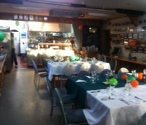 The tables set in Irish colours