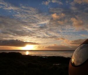 Sunrise with the Googie Hut