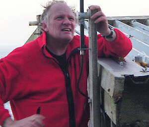 Colin repairing the aerial at Hurd Point