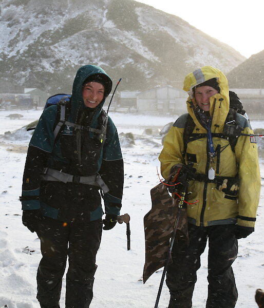 Kelly and Karen setting out on a miserable day