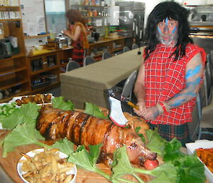 Medieval night,Gaz cutting the meat