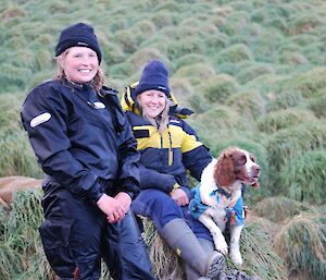 Jaimie, Narelle and Gus (dog) with Jaimie in full black drysuit