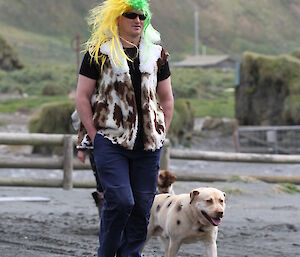 Expeditioner Jack and Ricco the labrador dalmation cross entrant look similar as they walk towards camera