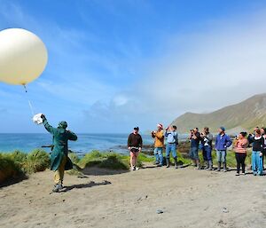 Met observer, Vicki releasing the Met balloon