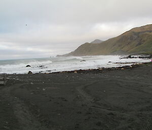 A wild beach on the isthmus