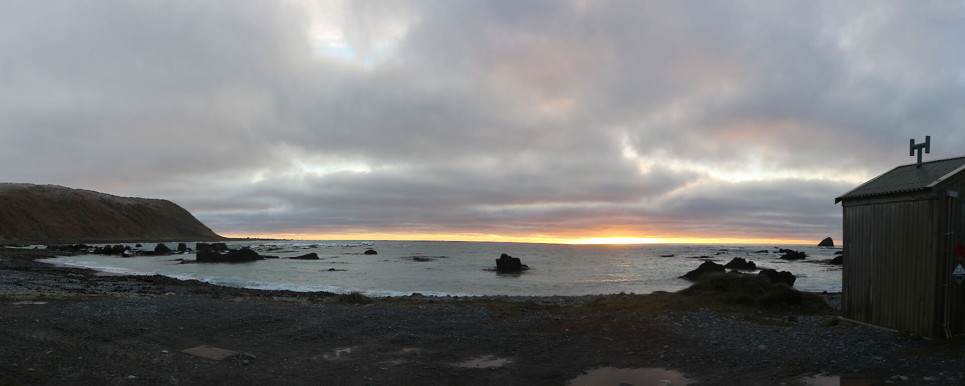 A beautiful sunset at Hassleborough Bay