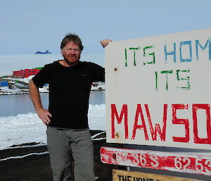 Craig H at Mawson outside in front of the station sign