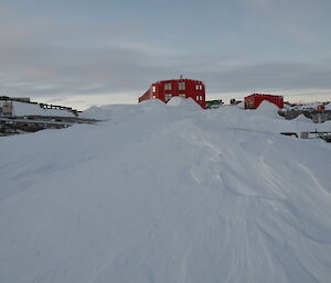 Large blizz tail at Mawson