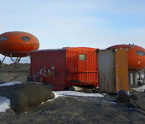 Bechervaise Island huts