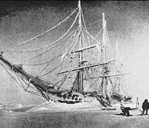 Belgica trapped in the ice