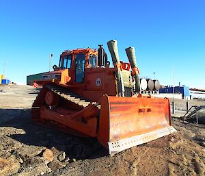 Old orange bull dozer