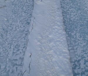 Close-up of the tide crack at Bechervaise Island