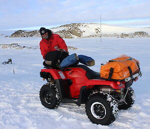 Expeditioner with quad bike