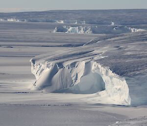 Landscape of ice cliffs