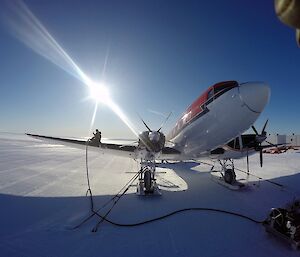 The JKB Aircraft gets refuelled at Casey Skiway