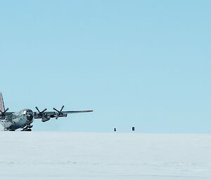 An LC130 aircraft lands at Casey skiway