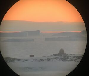 Icebergs and Wilkes through the telescope