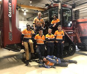 Dieso’s team on front of red quadtrack Front – Morgs Middle row R-L – Dave, Shane, Scott Gavin Back Row R-L — Josh, Chris