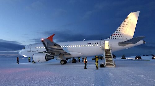 Aircraft on the ice runway