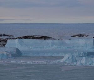 Large ice berg nestled between Bandits and the plateau