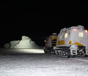 Travelling up to Bandits hut just before the day dawns using the light of the Hägglunds to see our way through the ice bergs