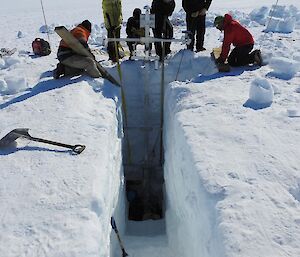 The hole down to the base of the weather station tower has been made. The next step is to lift it out of the 5m hole.