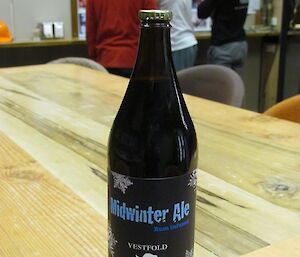 Marc’s rum infused midwinter ale, made especially for the day. Behind the team check out the other station’s greeting cards.
