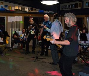 Seven Quads and a Hägg’s performance at the midwinter dinner.