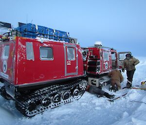 Several hours later we're still trying to get the Hägg out of the snow.