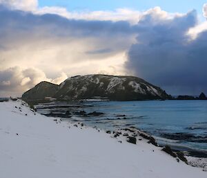 Winter landscape: Wireless Hill from Gadget’s Gully