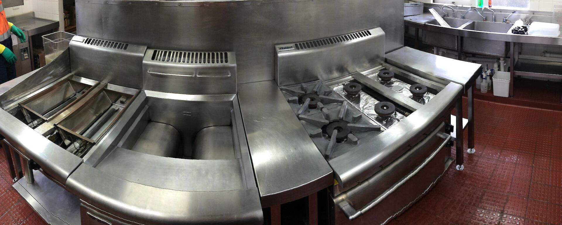 Very clean kitchen