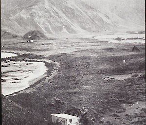 Macquarie Island from Wireless Hill showing the AAE expedition hut at the northern end of the isthmus.