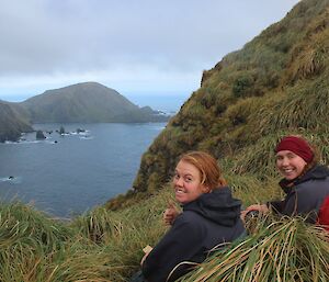 Penny having lunch at Cape Star with Research Assistant Mel — Macquarie Island