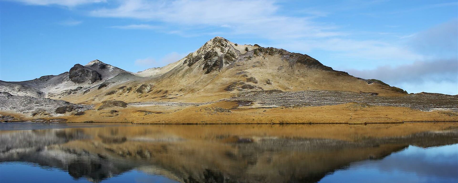 Lake Tiobunga with Mount Hamilton peak in distance — Macquarie Island