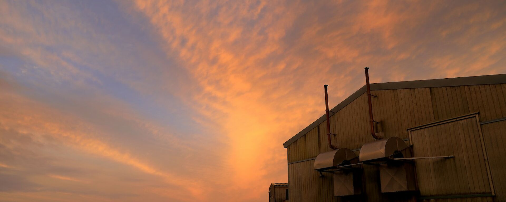 An amazing sunset over Macquarie Island station.