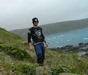 SSO Tommy scouting for gentoo penguin colonies