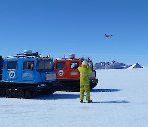 Twin Otter on its way back to Davis