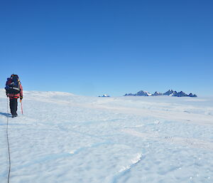 John leading the way back to the Hägglunds, through the crevasse field