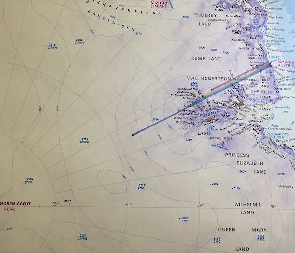 A map of Antarctica with lines showing were each team is on the way to the South Pole