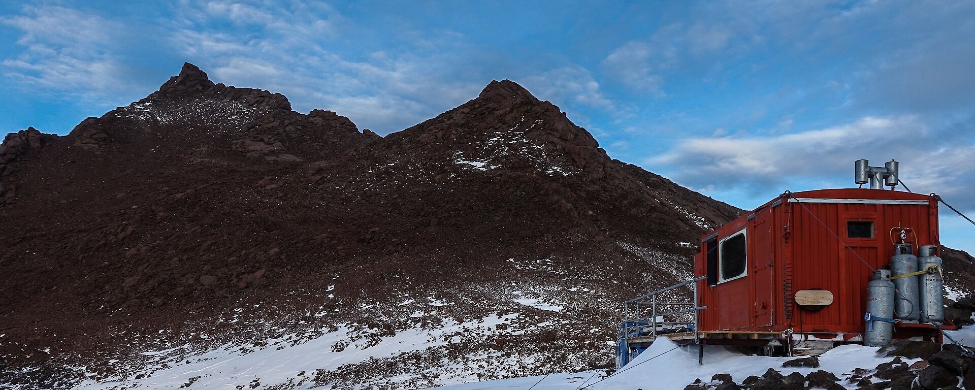 Mt Henderson with Henderson hut in the foreground