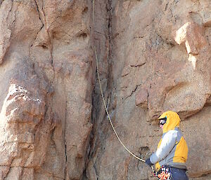 Heidi lead climbing the final 8 metre chimney before the summit of Mt Hordern