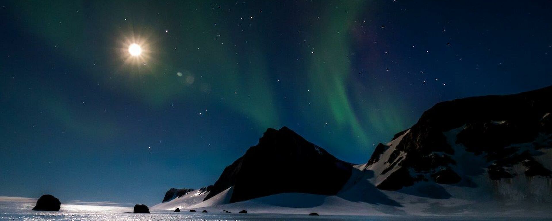 An aurora in the sky over Rumdoodle