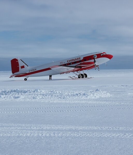 The CHINARE Basler on the ice.