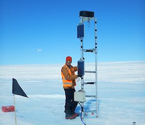 Lotter with the camera tower.