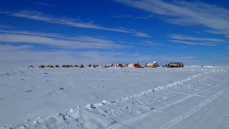 The Aurora Basin field camp of ice coring, kitchen and polar pyramid tents