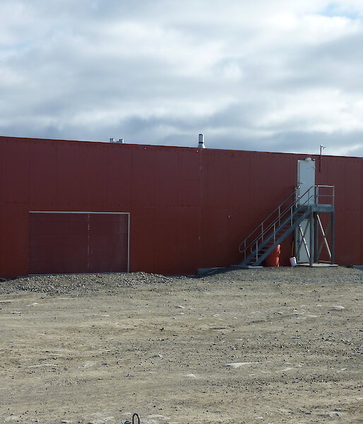 Davis SPAZ building for storage of scientific field equipment
