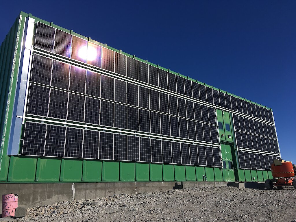 Casey solar farm — Australian Antarctic Program